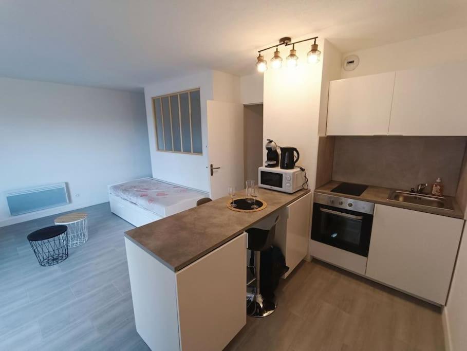 Appartement Tout Equipe 2 A 4 Couchages St Charles Marseille Exterior photo
